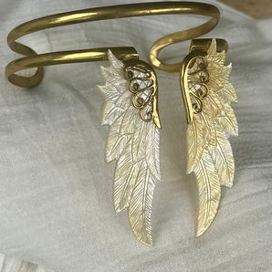 Shell & Brass Angel Armband