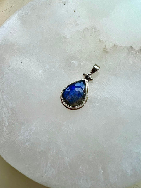 Blue Labradorite Mystic Pendant