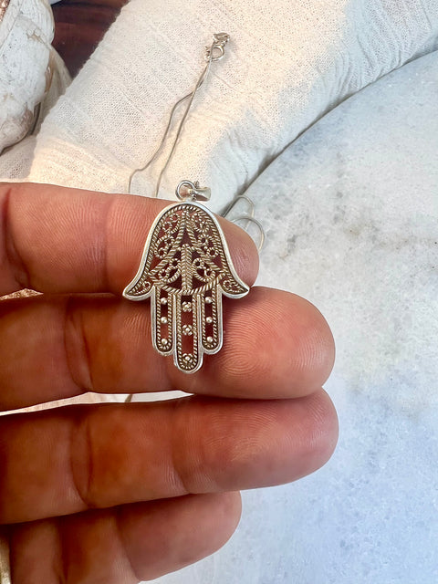 Hand of online fatima necklace silver