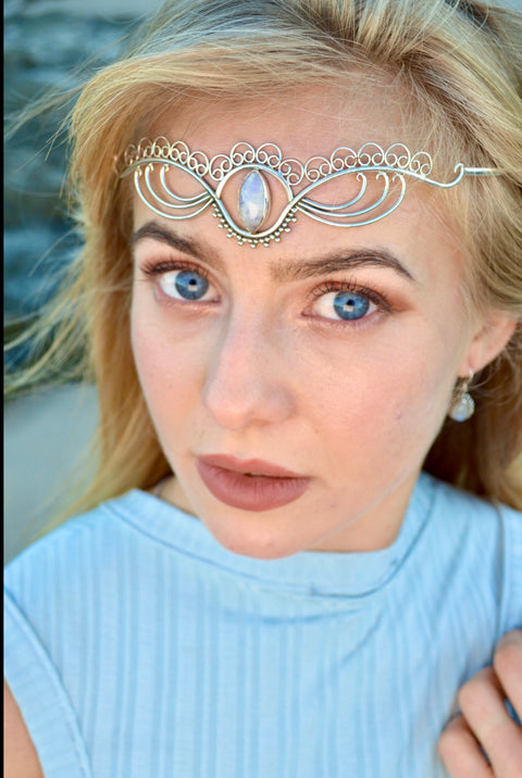 Immaculate Sterling Silver Moonstone Pixie Crown.